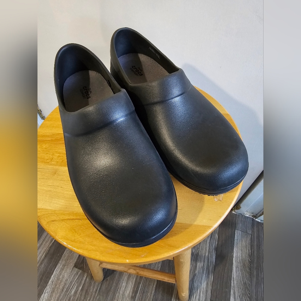 CROC clogs